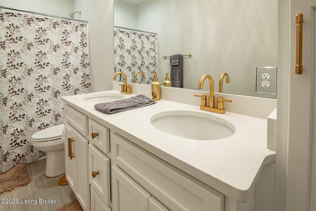 308 Lincoln St, Vine Grove, KY 40175