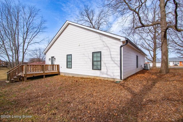 308 Lincoln St, Vine Grove, KY 40175