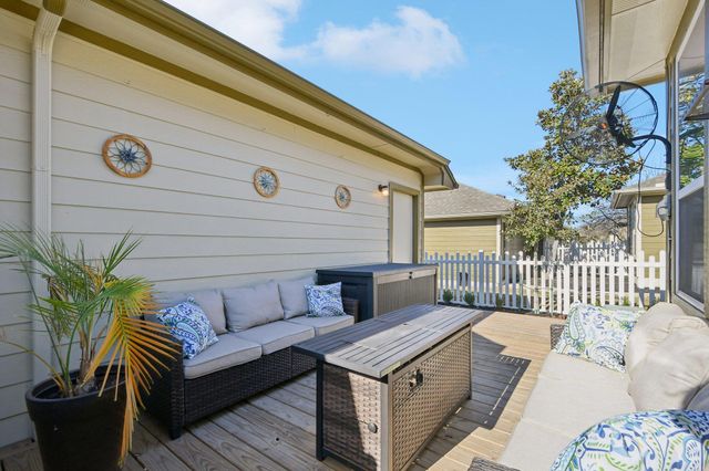 616 Lookout Tree LN, Round Rock, TX 78664