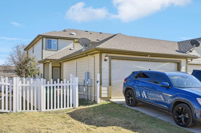 616 Lookout Tree LN, Round Rock, TX 78664