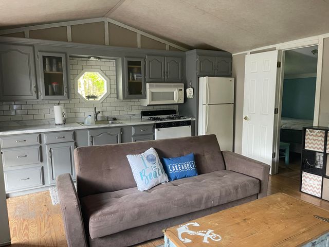4629 S Croton Hardy Drive, Newaygo, MI 49337