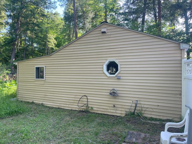 4629 S Croton Hardy Drive, Newaygo, MI 49337