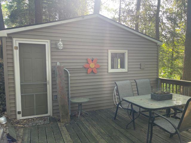 4629 S Croton Hardy Drive, Newaygo, MI 49337