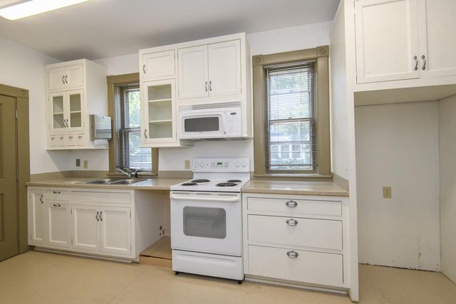 215 Wright STREET, Waukesha, WI 53186