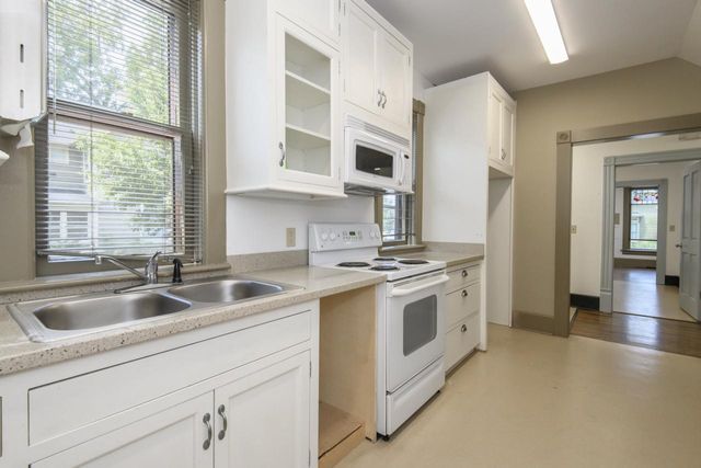 215 Wright STREET, Waukesha, WI 53186