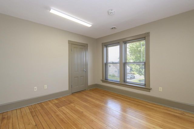 215 Wright STREET, Waukesha, WI 53186