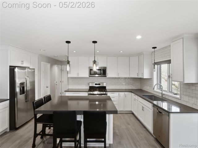22419 Milner Street, St. Clair Shores, MI 48081