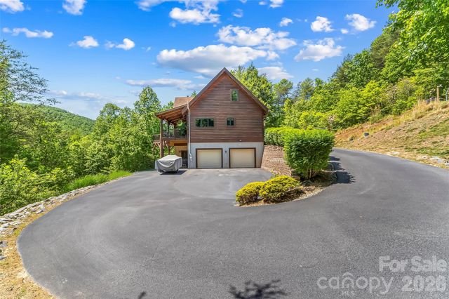482 Gap Creek Road, Zirconia, NC 28790