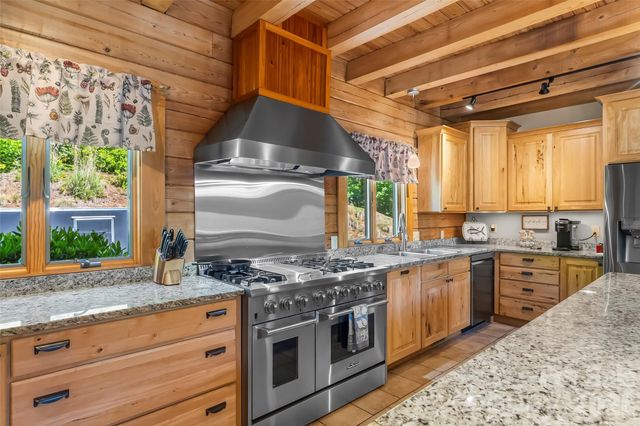 482 Gap Creek Road, Zirconia, NC 28790
