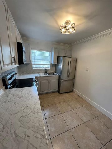 6018 Plunkett St 1, Hollywood, FL 33023