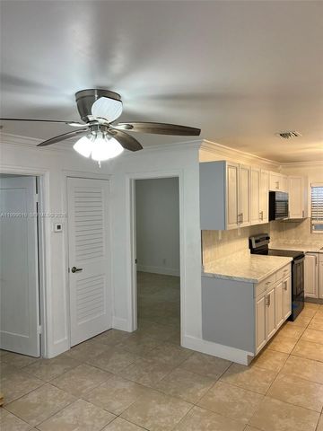 6018 Plunkett St 1, Hollywood, FL 33023