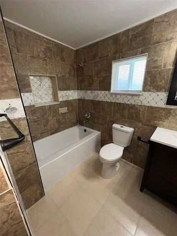 6018 Plunkett St 1, Hollywood, FL 33023