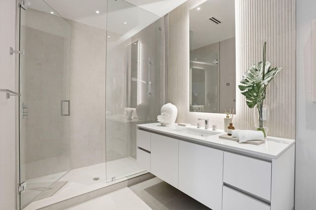 407 N Riverside Drive 205, Pompano Beach, FL 33062