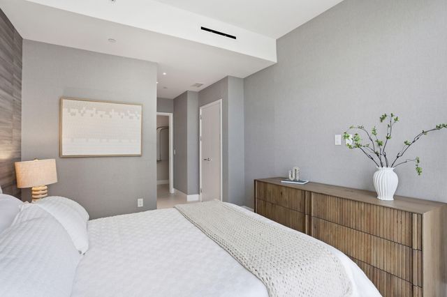 407 N Riverside Drive 205, Pompano Beach, FL 33062