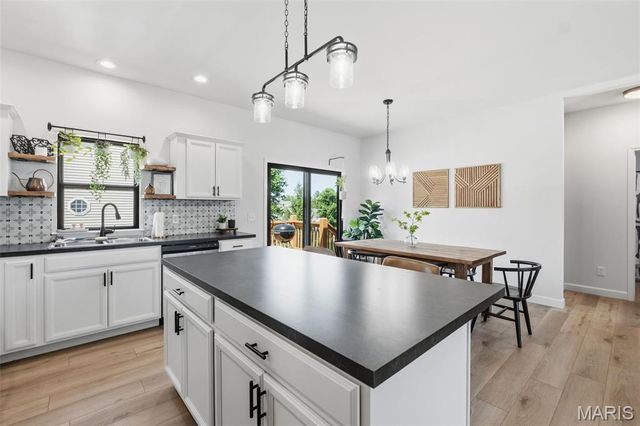 205 May Avenue, Winfield, MO 63389