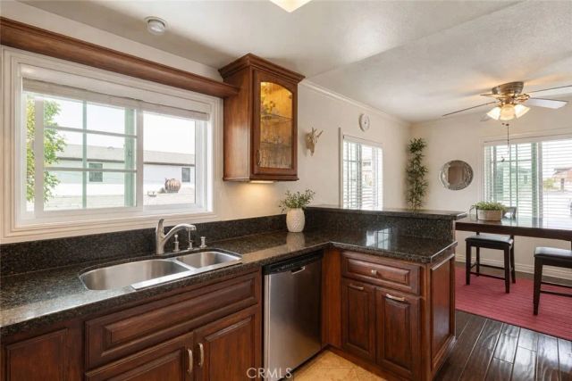 711 Huntington, Huntington Beach, CA 92648