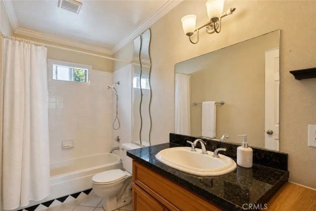 711 Huntington, Huntington Beach, CA 92648