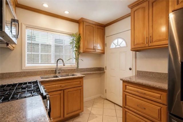 711 Huntington, Huntington Beach, CA 92648