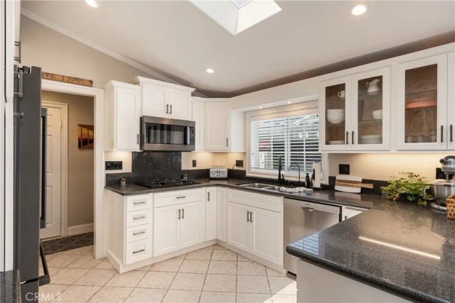 711 Huntington, Huntington Beach, CA 92648