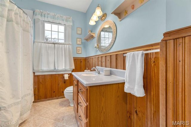 422 Adams Street, Ferguson, MO 63135