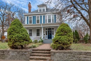 422 Adams St Street, Ferguson, MO 63135