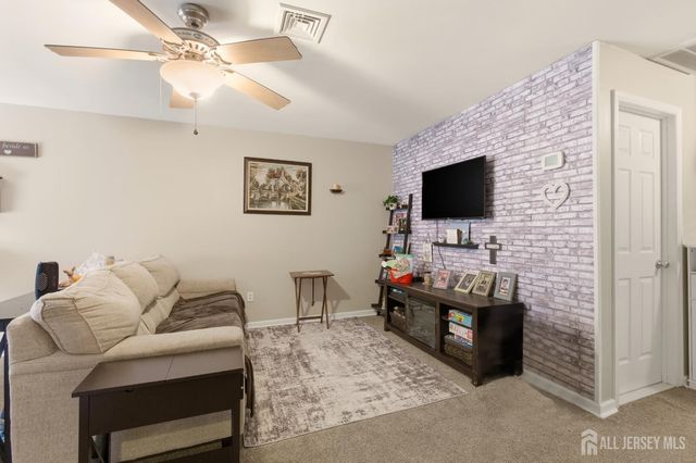 8 Nicholas Court, Spotswood, NJ 08884