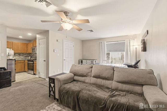 8 Nicholas Court, Spotswood, NJ 08884