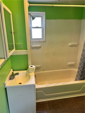 403 Centennial Ave, New Galilee, PA 16141