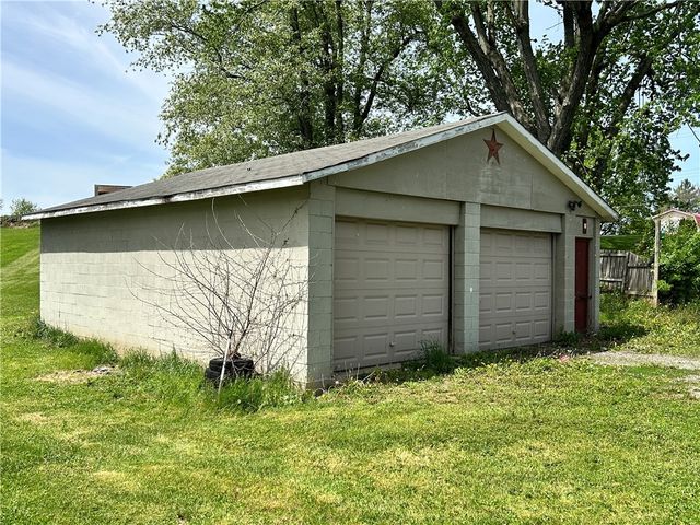 403 Centennial Ave, New Galilee, PA 16141