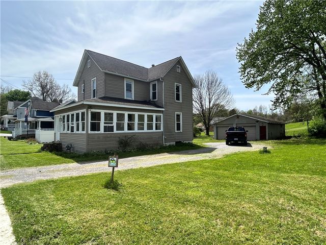 403 Centennial Ave, New Galilee, PA 16141