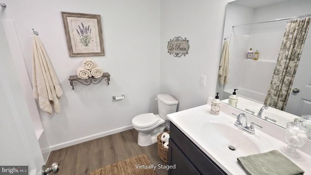 7851 OAK BROOK DR, Harrisburg, PA 17112