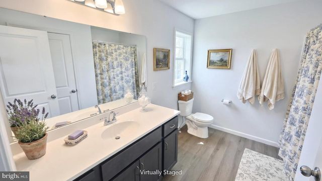 7851 OAK BROOK DR, Harrisburg, PA 17112