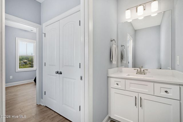 100 Paradise Court, Sneads Ferry, NC 28460