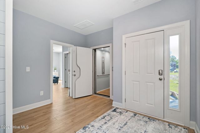 100 Paradise Court, Sneads Ferry, NC 28460