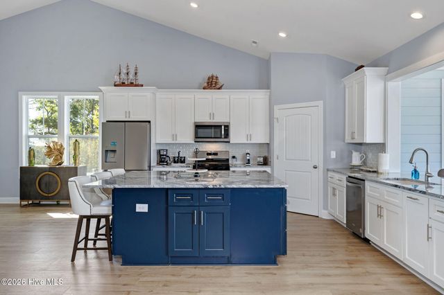 100 Paradise Court, Sneads Ferry, NC 28460