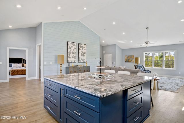 100 Paradise Court, Sneads Ferry, NC 28460