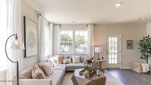 92 Arlotta Street, Glassboro Boro, NJ 08028