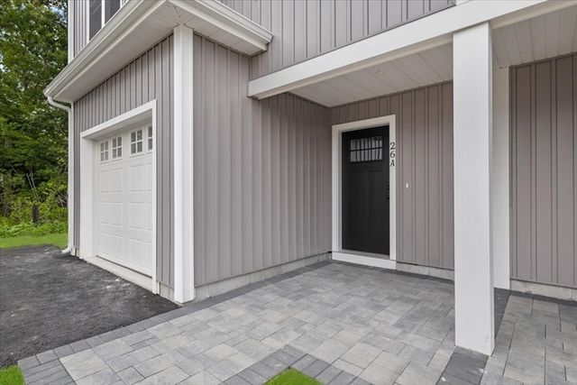 26 Maynard St Unit A, Taunton, MA 02780