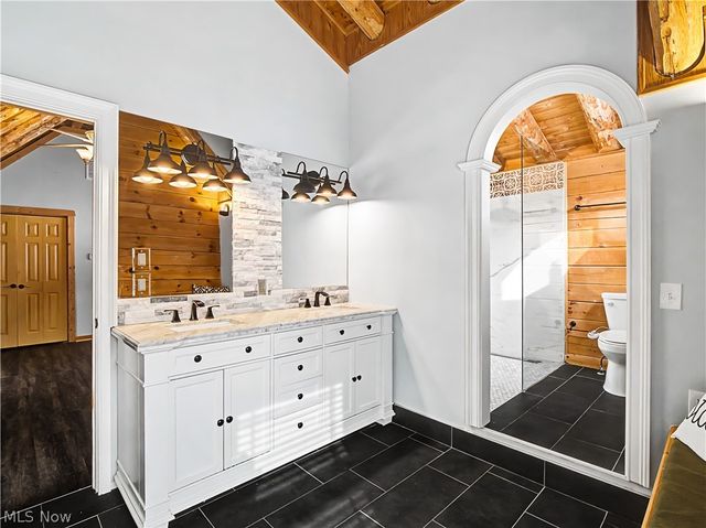 9677 Lindbergh Boulevard, Olmsted Falls, OH 44138