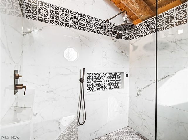 9677 Lindbergh Boulevard, Olmsted Falls, OH 44138