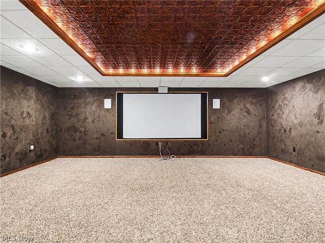 9677 Lindbergh Boulevard, Olmsted Falls, OH 44138