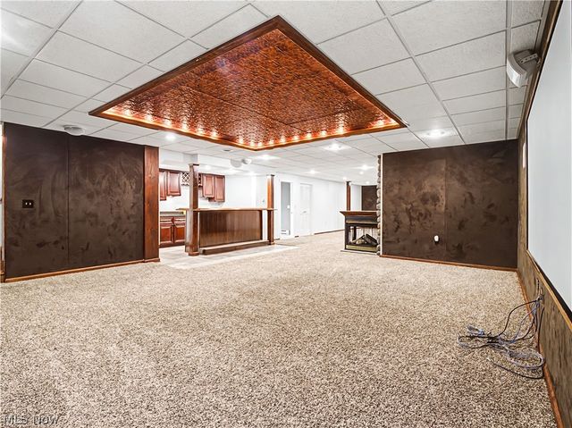 9677 Lindbergh Boulevard, Olmsted Falls, OH 44138