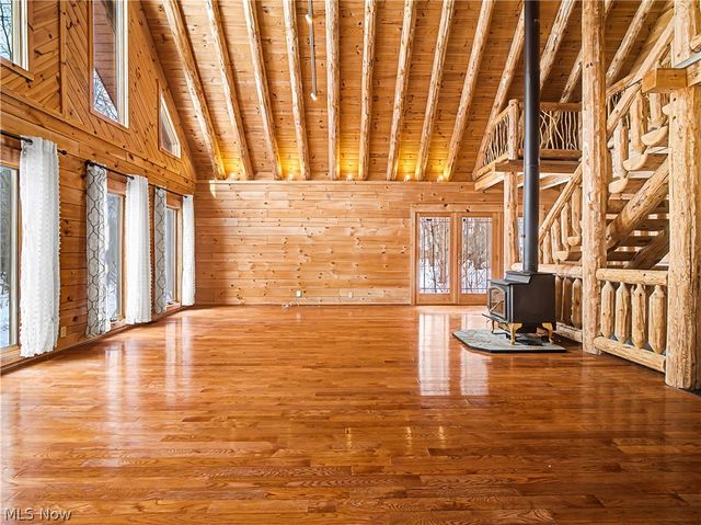 9677 Lindbergh Boulevard, Olmsted Falls, OH 44138