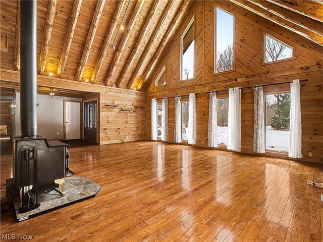 9677 Lindbergh Boulevard, Olmsted Falls, OH 44138