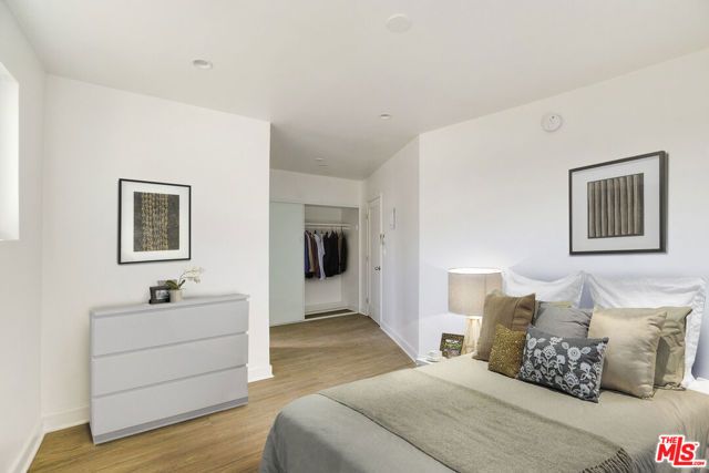 700 S 6th Street, Burbank, CA 91501