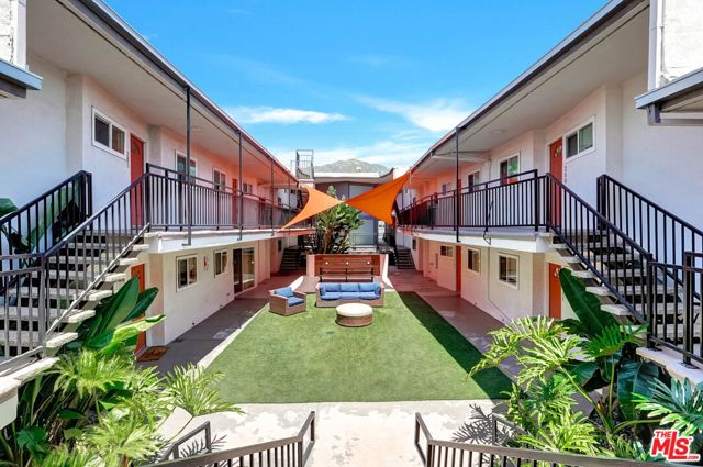 700 S 6th Street, Burbank, CA 91501