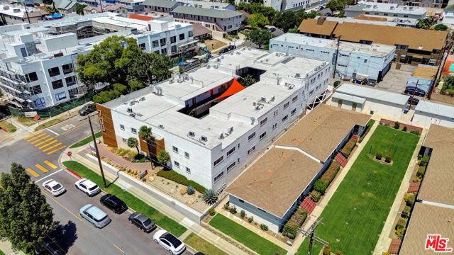 700 S 6th Street, Burbank, CA 91501