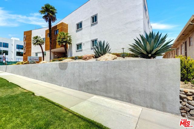 700 S 6th Street, Burbank, CA 91501