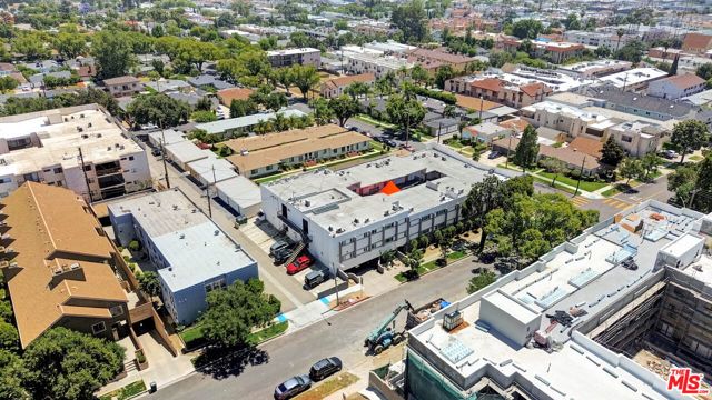 700 S 6th Street, Burbank, CA 91501