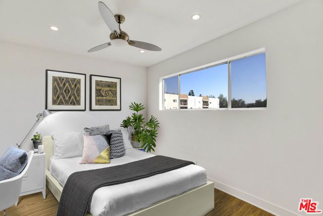 700 S 6th Street, Burbank, CA 91501